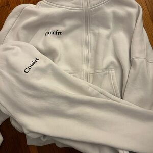 Comfrt White Hoodie and Sweatpants Set